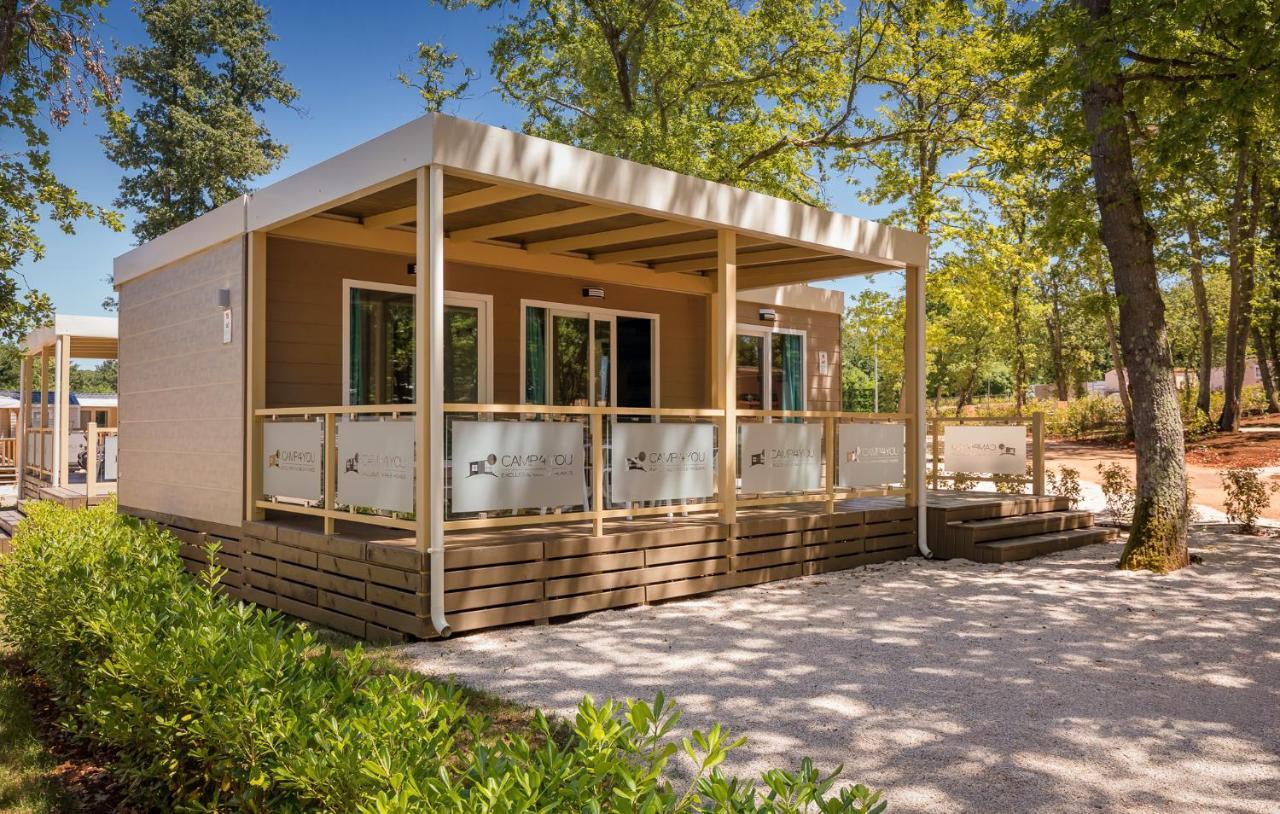 Mobile Homes Premium Relax Park Umag By Camp4You Karigador Dış mekan fotoğraf
