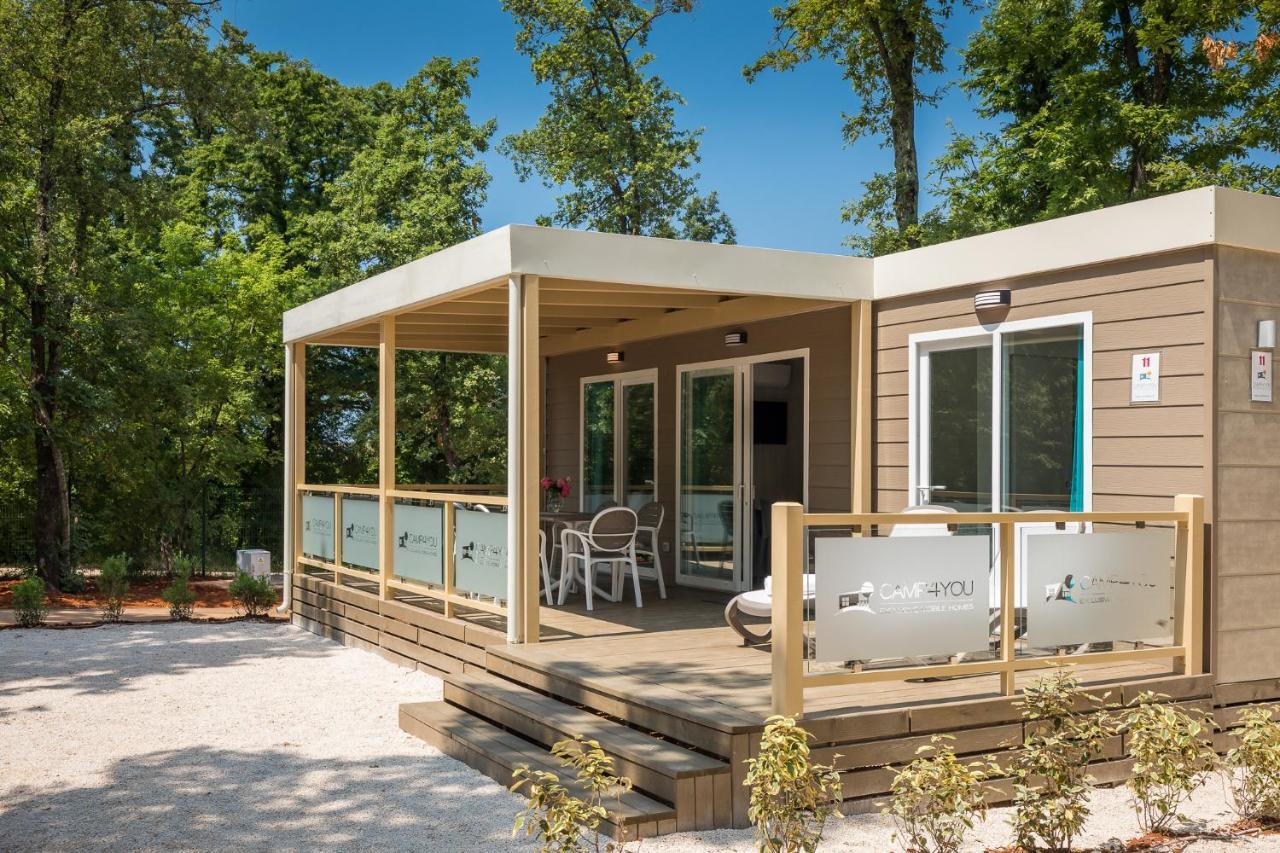 Mobile Homes Premium Relax Park Umag By Camp4You Karigador Dış mekan fotoğraf