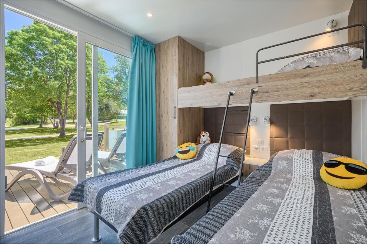 Mobile Homes Premium Relax Park Umag By Camp4You Karigador Dış mekan fotoğraf